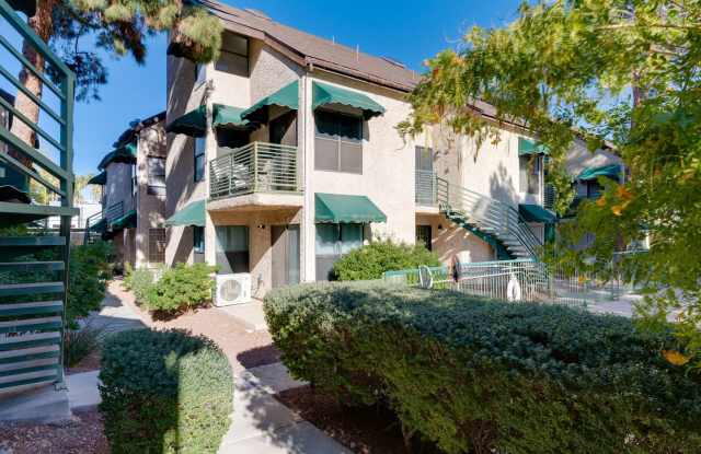 Stylish Condo Near the Strip  Convention Center!