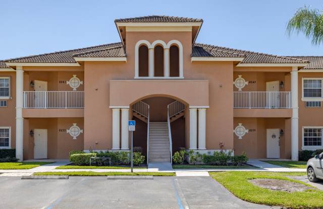 8243 Mulligan Circle unit: 3522