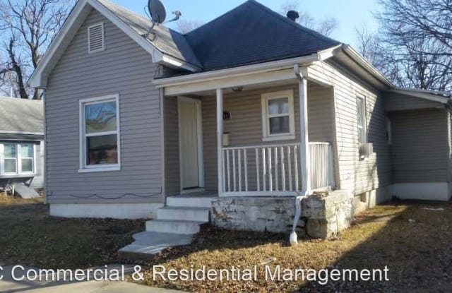 5911 Lexington Ave - 5911 Lexington Avenue, Kansas City, MO 64123