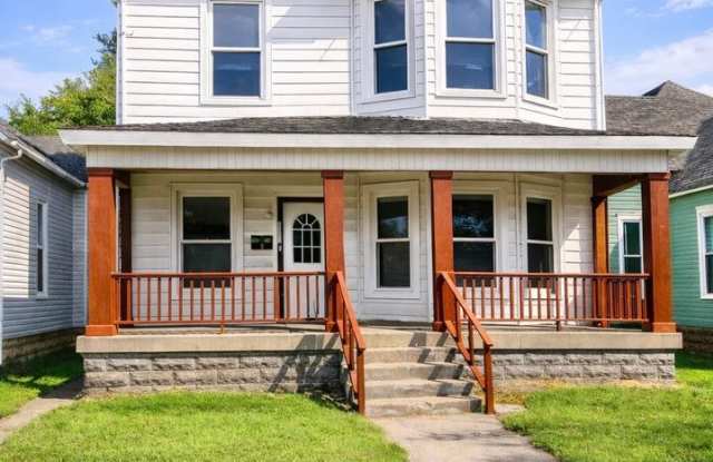 Live Where Charm Meets Convenience – 2BR in Farrington’s Grove