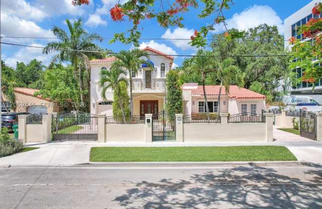 244 SW 28th Rd