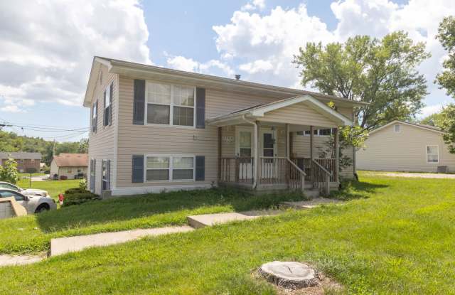 Cute 2 bedroom Duplex - 3700 Greeley Drive, Columbia, MO 65202