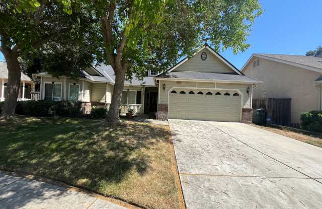 Beautiful Home for rent in Visalia, Ca