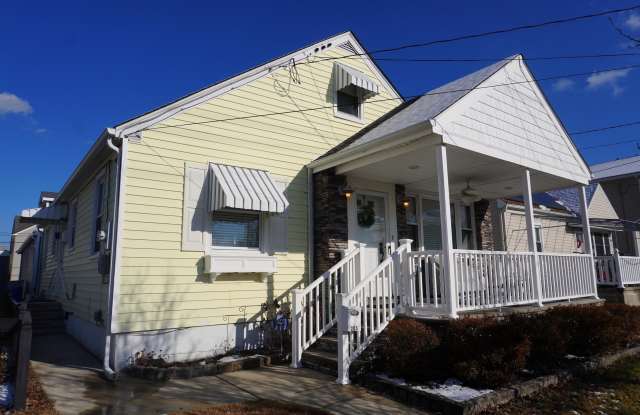205 N Essex Ave