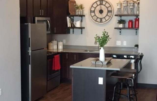 6450 Merle Hay Road Unit E11
