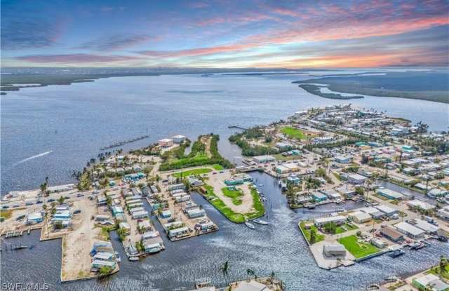 4520 Pine Island Road NW