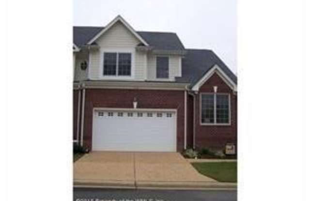 121 Chanticleer Court