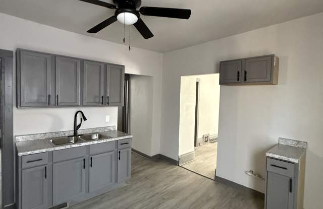 3718 West Garfield Avenue