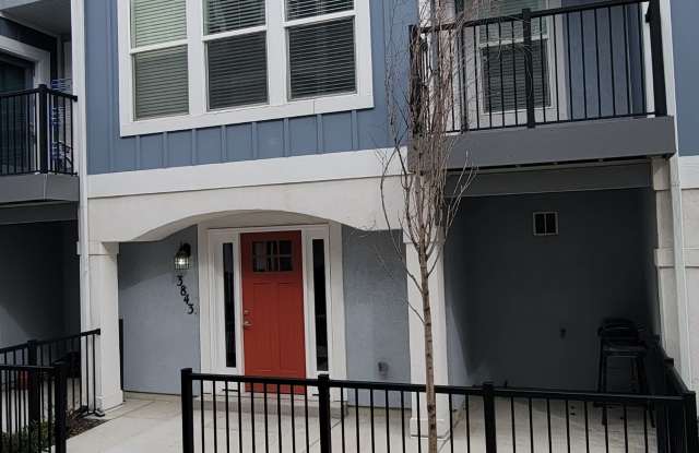 Photo of 3843 Mossmorran Lane - 1