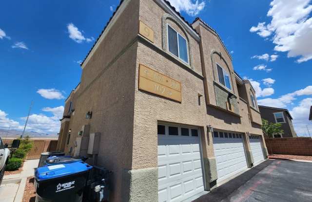 4036 Smokey Fog Ave Unit 201