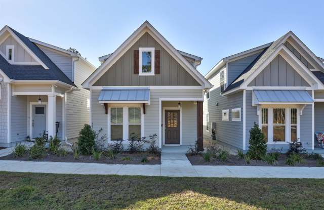 2816 Blue Blossom Trail