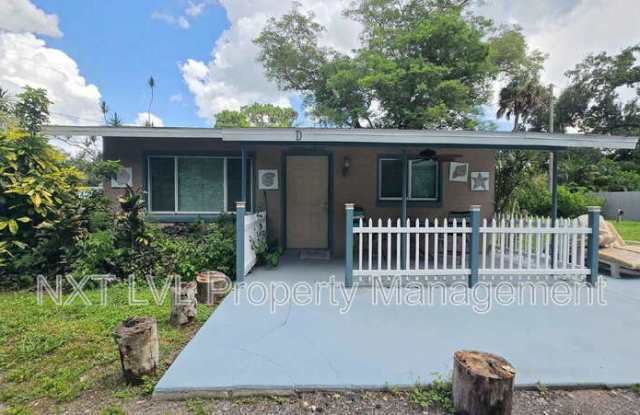 Photo of 240 W. Mariana Ave