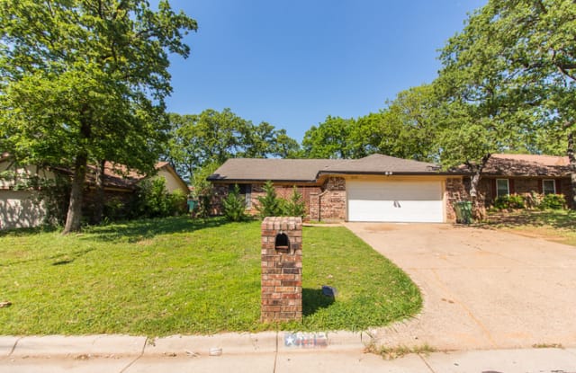 2115 Rainwood Court - 2115 Rainwood Court, Arlington, TX 76017