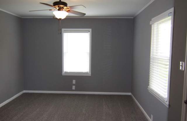 2 Bedroom Pet Friendly Home For Rent!