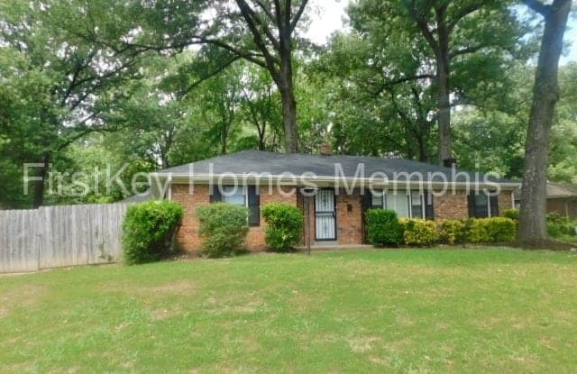 1673 Colonial Road - 1673 Colonial Road, Memphis, TN 38117