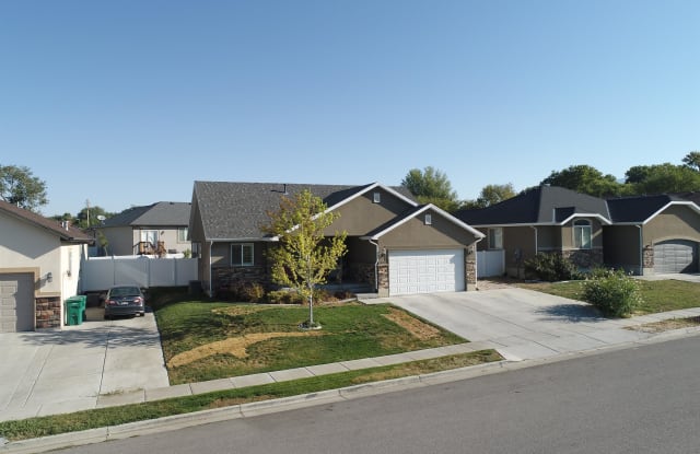 265 W 125 N - 265 West 125 North, Clearfield, UT 84015