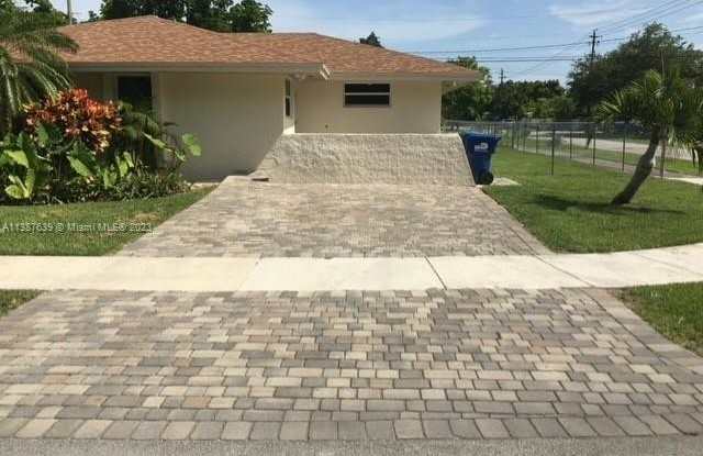 5780 SW 61st St - 5780 Southwest 61st Street, Miami-Dade County, FL 33143