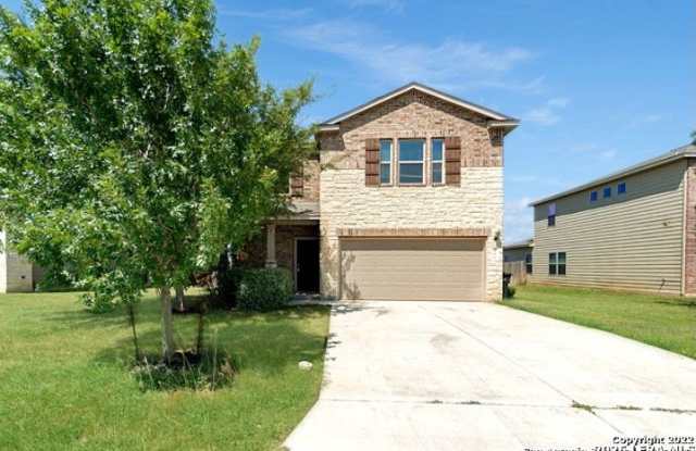 660 Community Dr