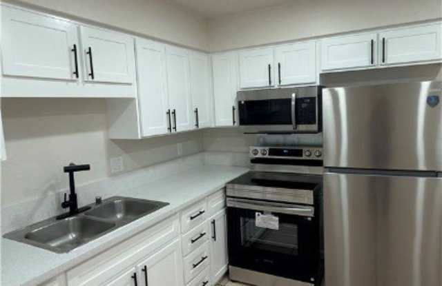 1961 Sycamore Avenue