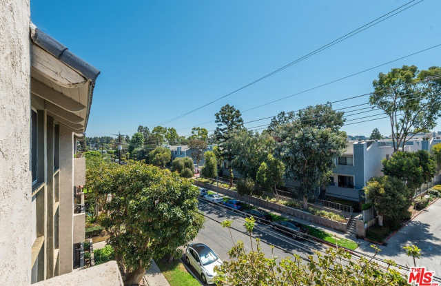 8740 Tuscany Ave unit: 305