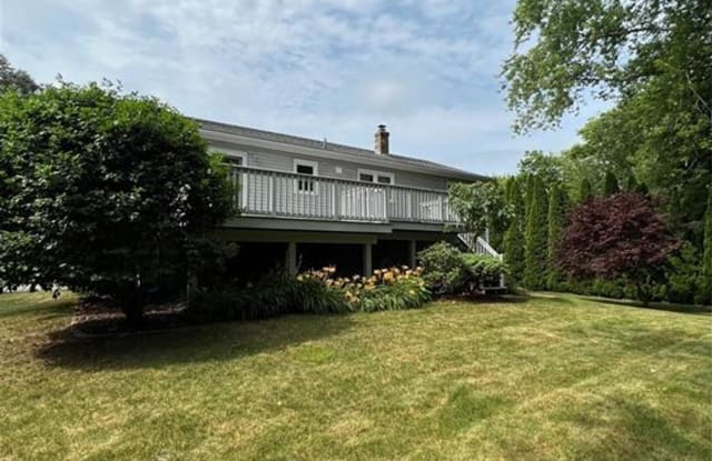 1 Canary Street - 1 Canary Street, New London County, CT 06379