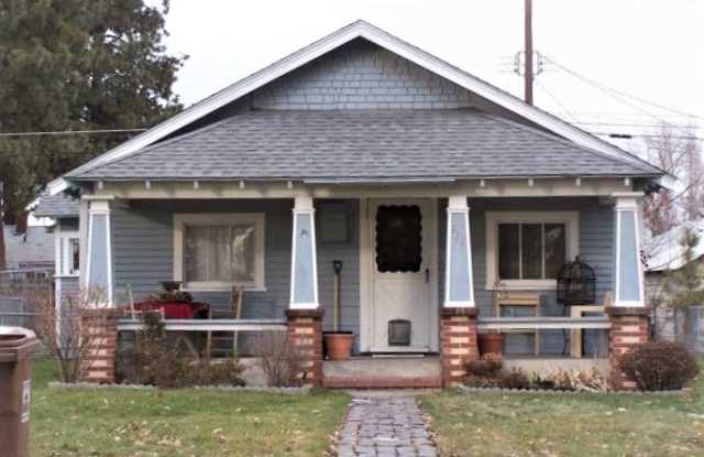 Photo of 711 E Princeton Ave