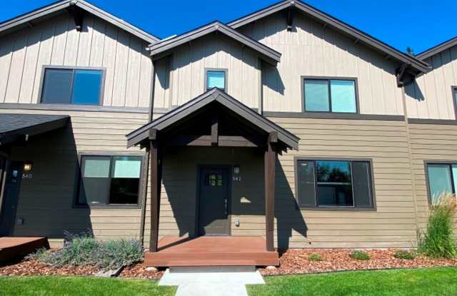 Photo of Gorgeous New 3 bedroom Furnished Whitefish Townhouse