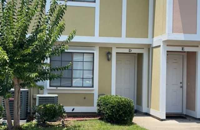 2BR/2.5BA Townhome