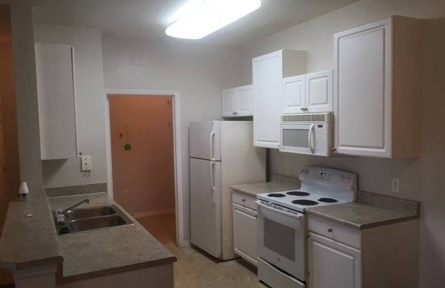 Two Bedroom Two Bathroom Unit in Southern Dunes