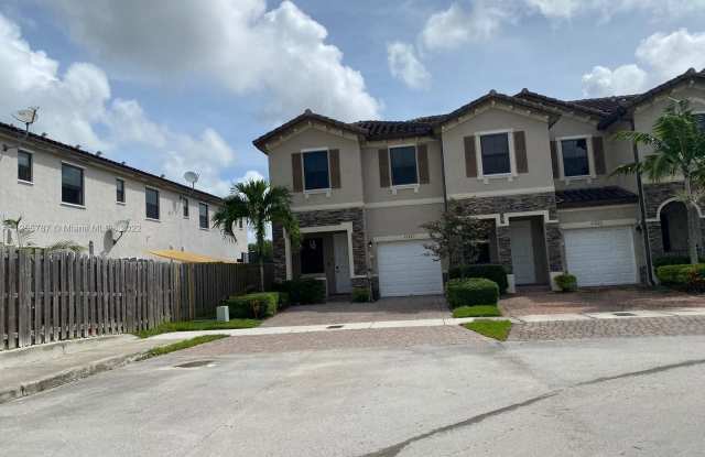 11615 SW 150th Pl - 11615 Southwest 150th Place, The Hammocks, FL 33196