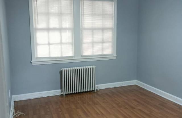 1617 HOLBROOK STREET NE