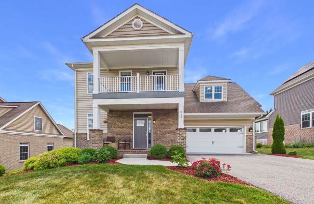 912 Kentwood Drive