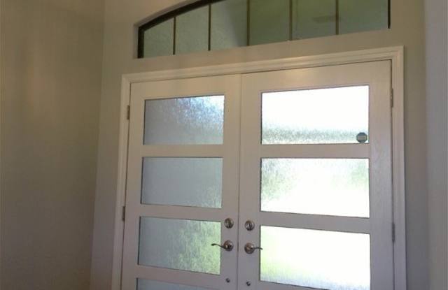 1381 N Spend A Buck Drive