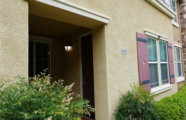 30505 Canyon Hills
