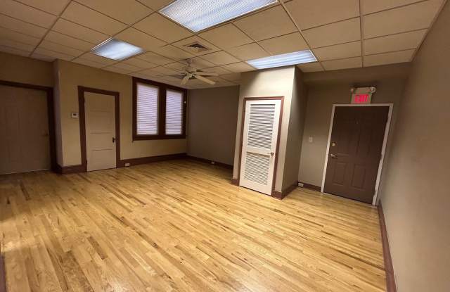 109 E BROAD Street unit: 1