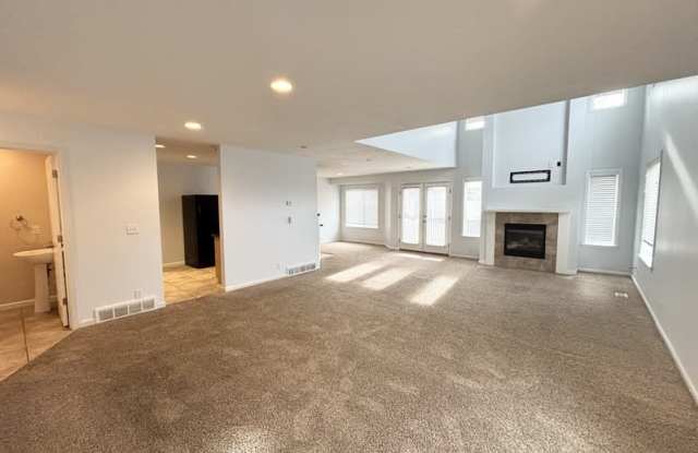 694 E Union Garden Court