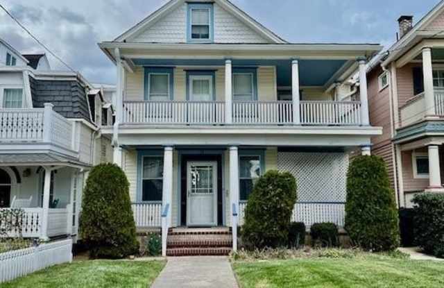 11 Bath Avenue