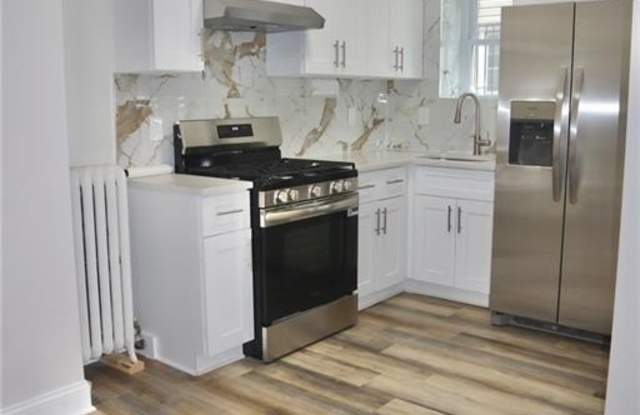 Photo of 801 Albany Avenue