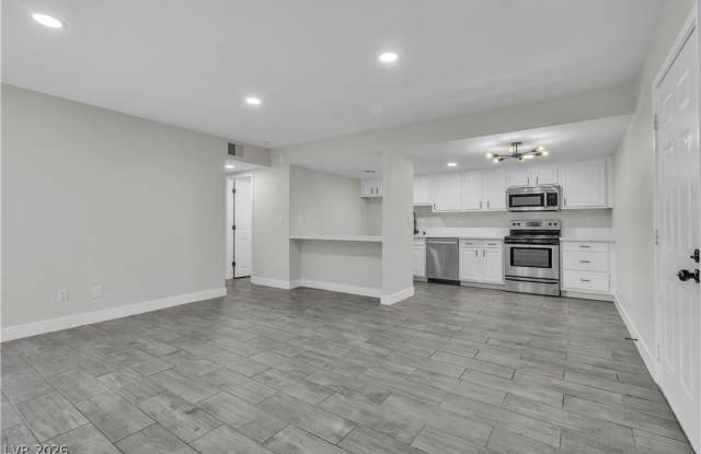 5009 Indian River Drive
