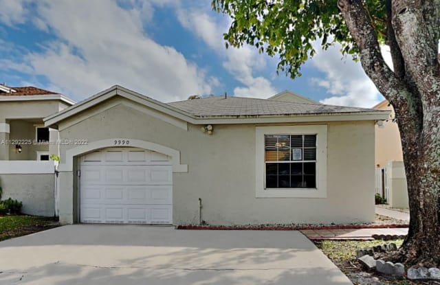 9990 S River Run Cir S - 9990 River Run Circle South, Miramar, FL 33025