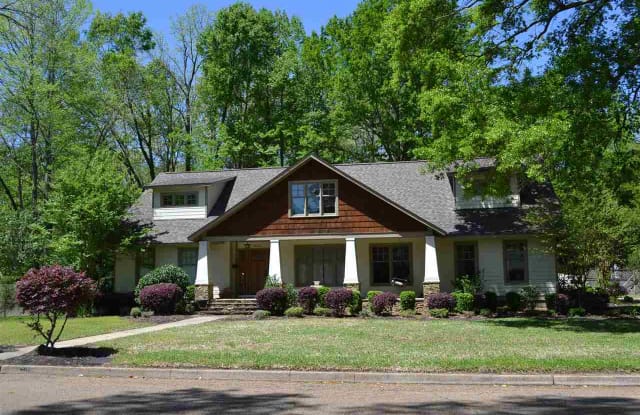 3835 HAWTHORNE DR - 3835 Hawthorn Drive, Jackson, MS 39206