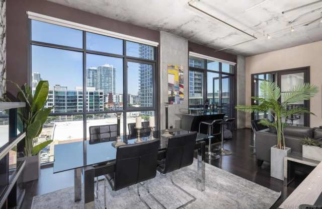 527 10Th Ave unit: 605