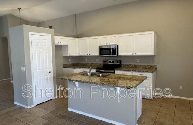 17476 W Coyote Trail Dr