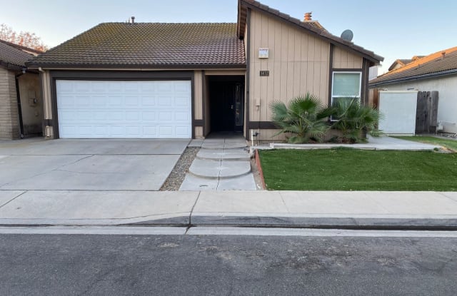 3432 SUFFOLK DR - 3432 Suffolk Drive, Ceres, CA 95307