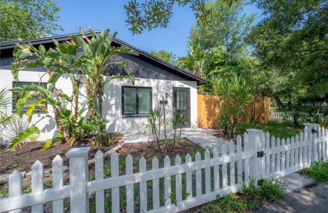 6901 S FITZGERALD STREET