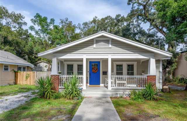 806 E HAMILTON AVENUE