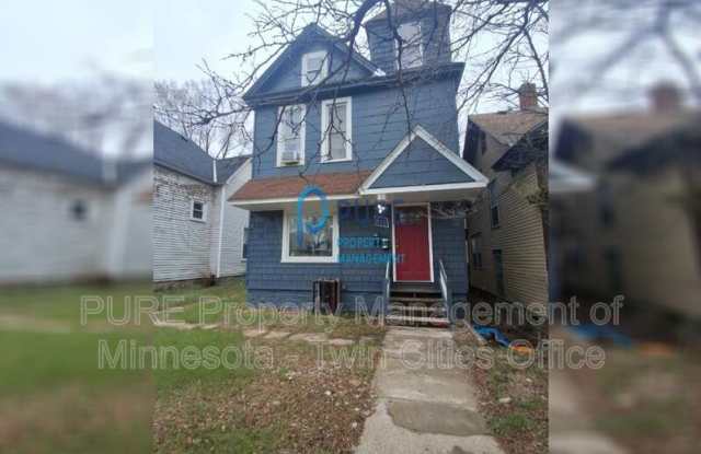 Photo of 415 Jessamine Ave E Upper
