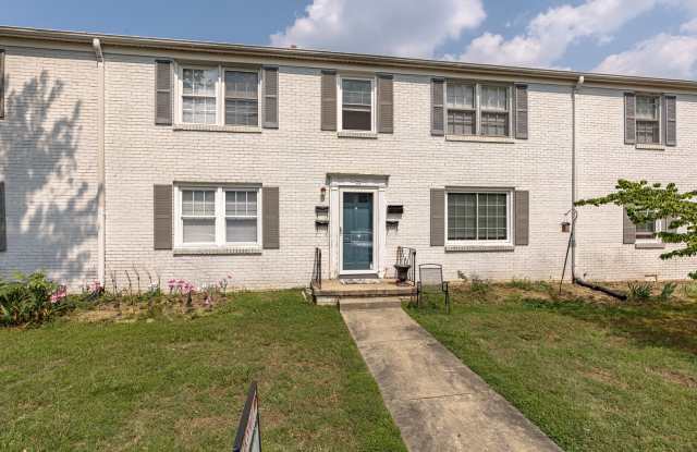 Historic Apartment located a short drive from Elon!