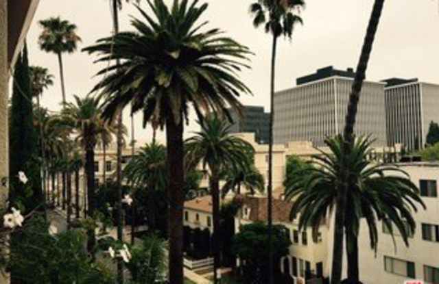 137 S PALM Dr unit: 504