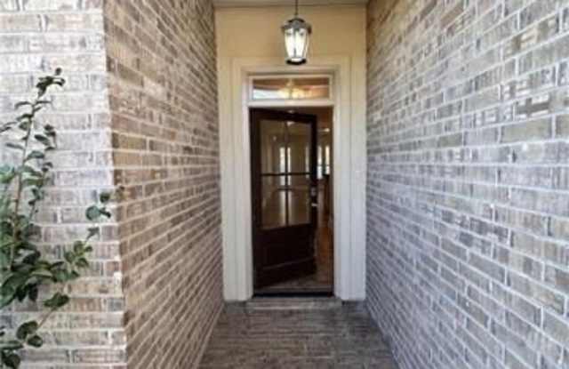 154 Village Oaks Blvd